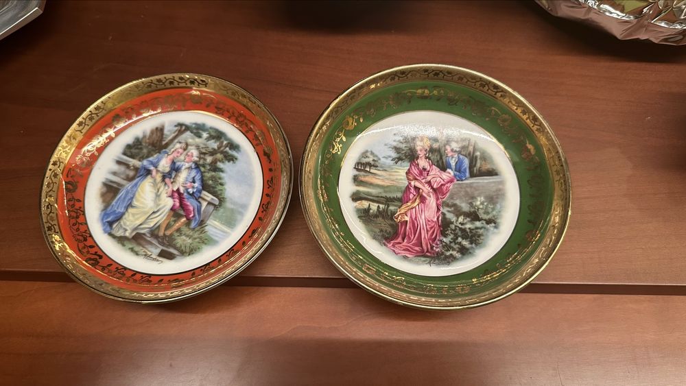 Dois pratos porcelana