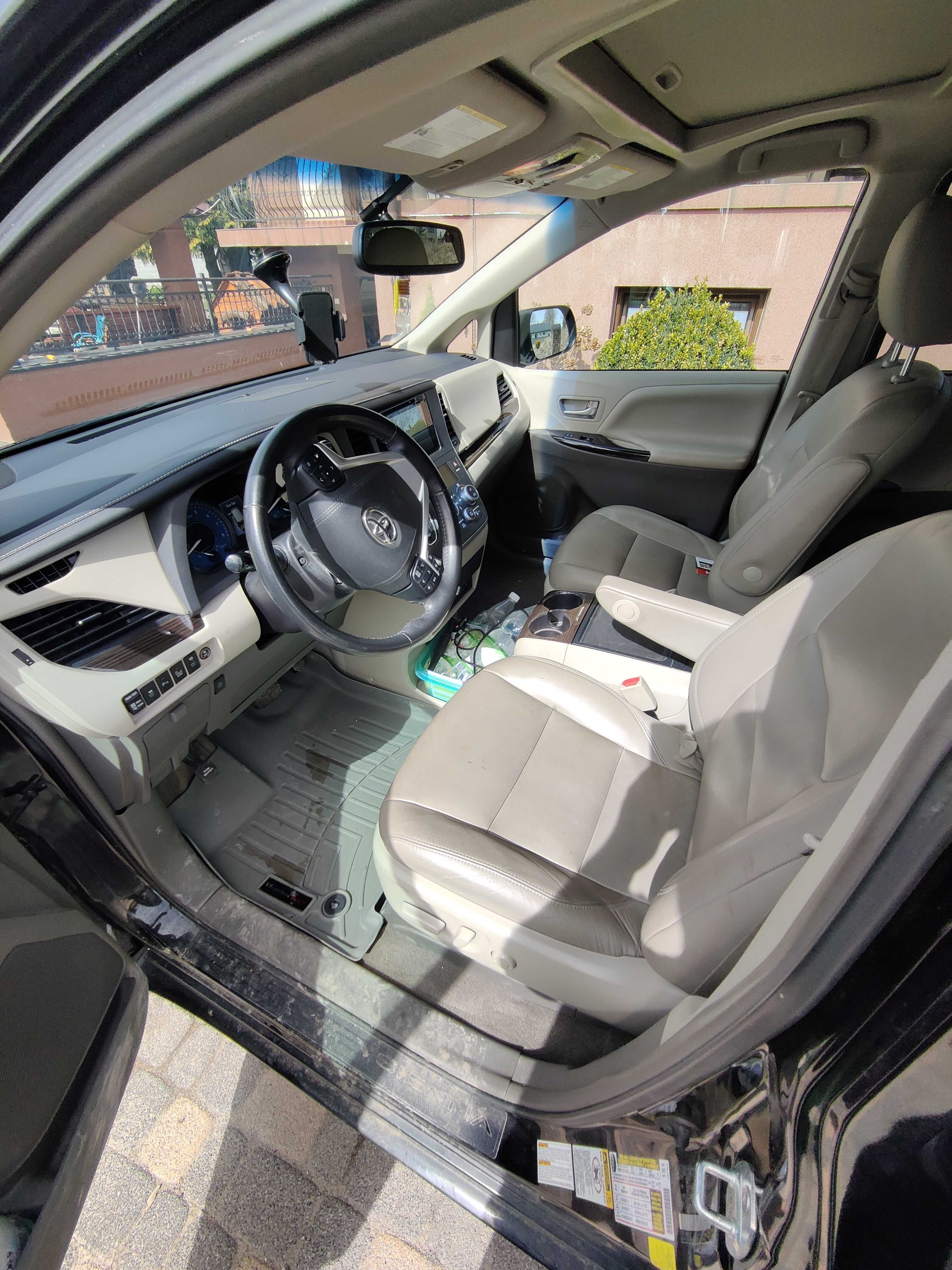 Toyota Sienna 4x4 nowa instalacja gazowa 6 osobowy.