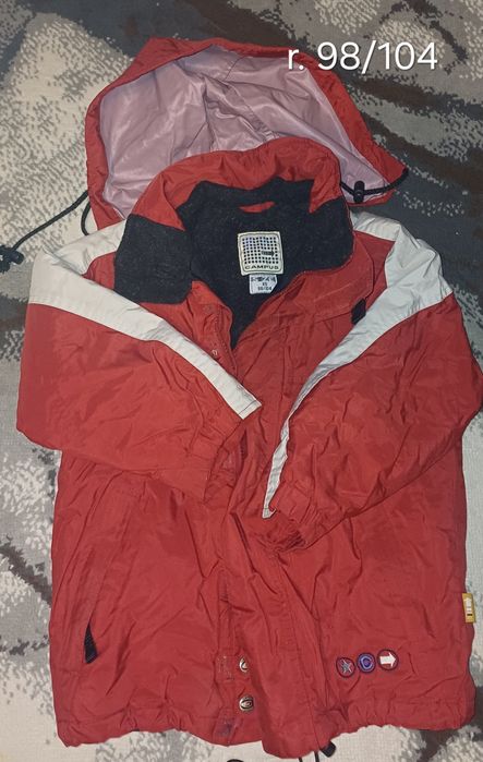 kurtka zimowa r. 98/104 czerwona ocieplana