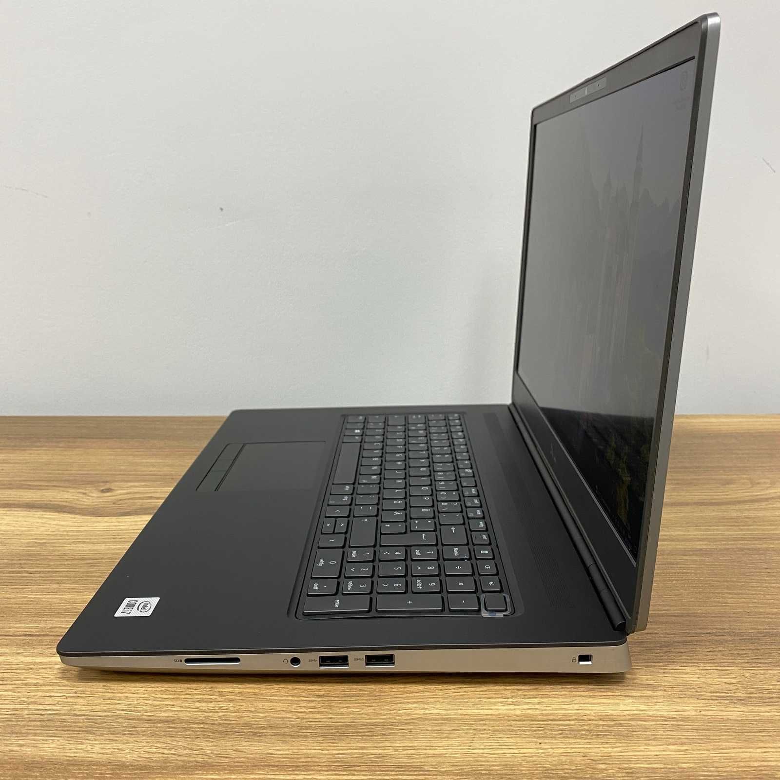 Dell Precision 7750 i7/ RTX 4000 Max-Q 8GB/ 32GB/ 512GB 17,3" FHD