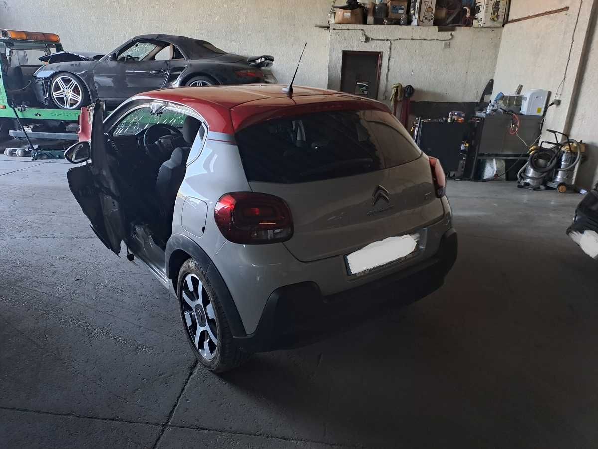 C 3  1.2 PureTech Shine 2020     só 18000km