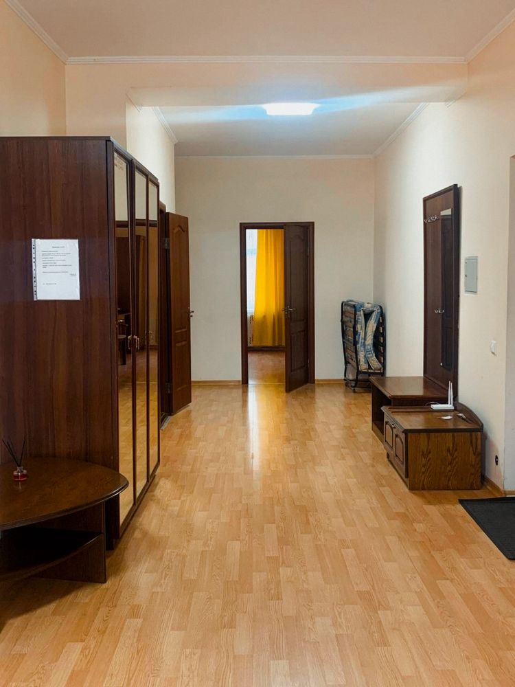 Подобово!3кімн.квартира-студія в центрі Мукачева вул.І.Парканія,2А