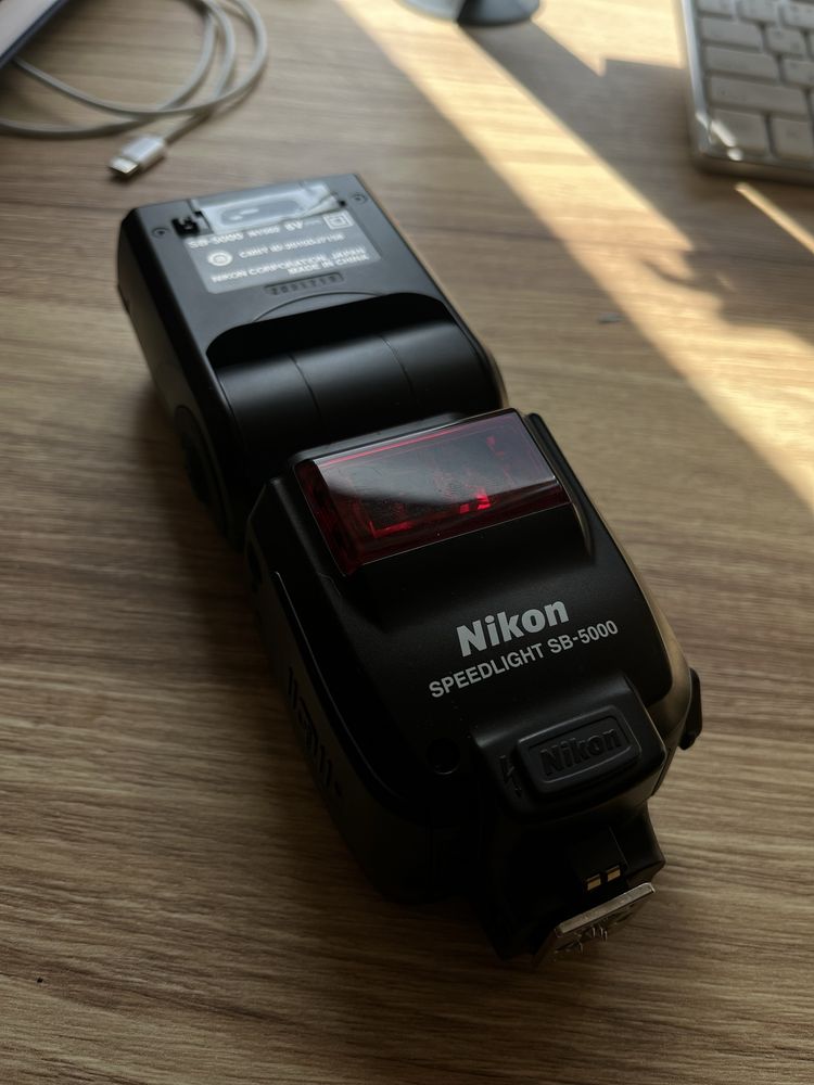 Фотоспалах Nikon Speedlight SB-5000