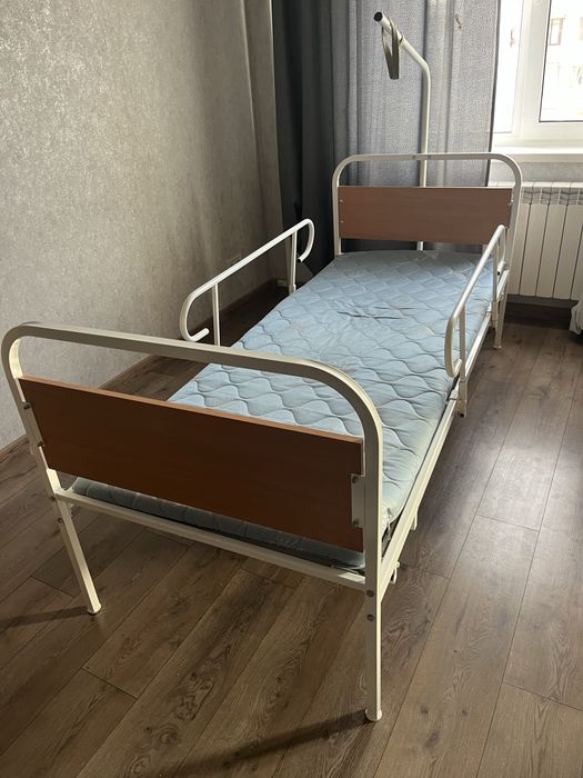 Ліжко для лежачих хворих