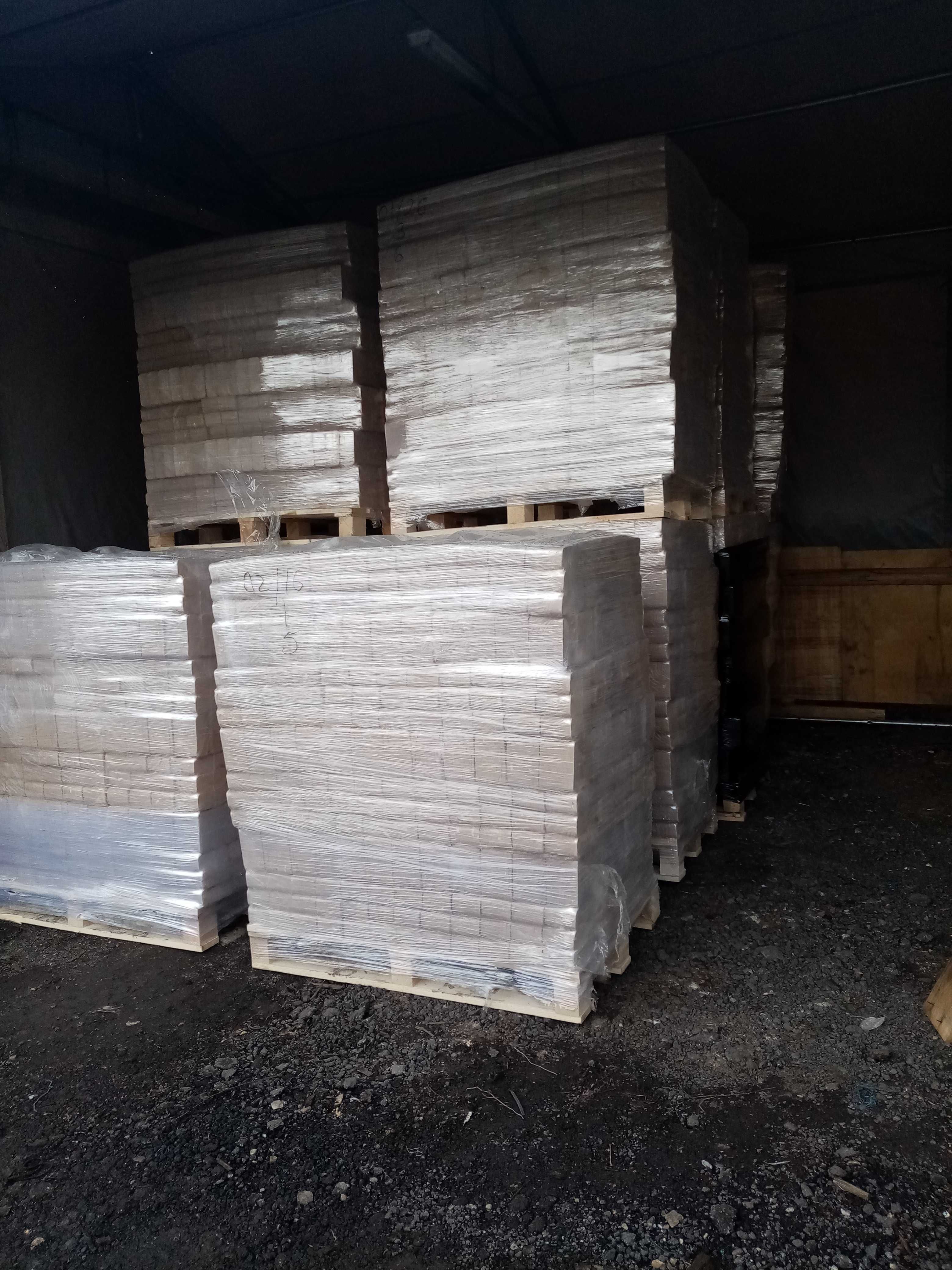 Brykiet drzewny DĘBOWY RUF 0.5 tony 600 zł z dowozem