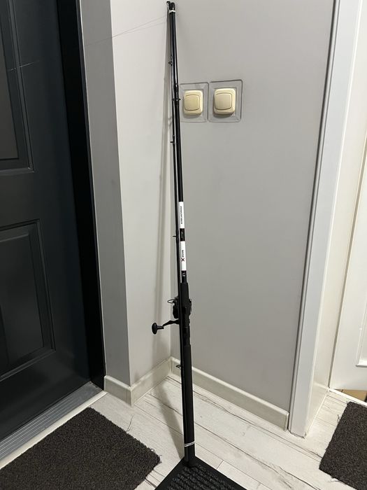 Wędka z kołowrotkiem DAM