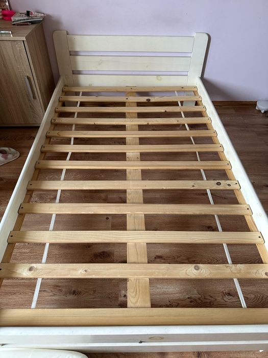 Łóżko białe drewniane 120x200 +stelaż+materac