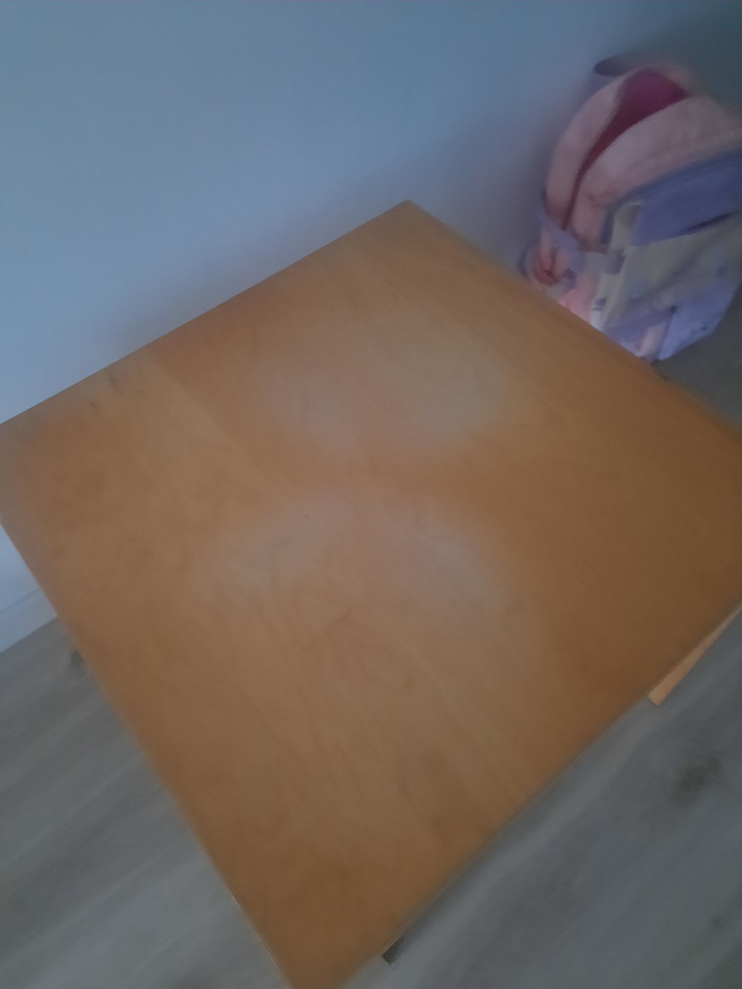 Stolik kawowy z drewna