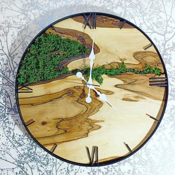 #Zegar z metalową obręczą orzech włoski