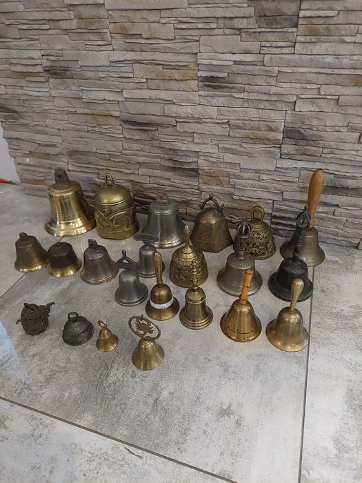 Mosiężny dzwon, dzwonek, stary ciekawy przedmiot