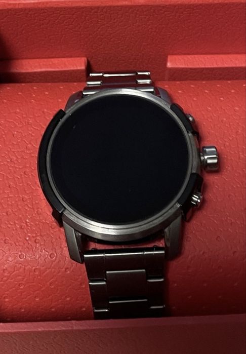 Смарт годинник Diesel