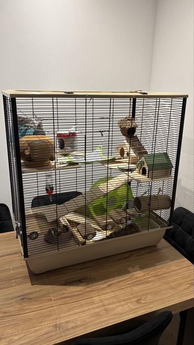 Klatka dla chomika z wyposazeniem warta 750zl wym. 780x480x800 gryzoni