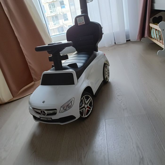 Samochód jeździk Mercedes biały