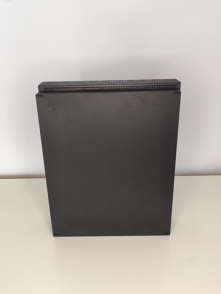 Konsola Xbox One X 1TB napęd + pad + sensor Kinect