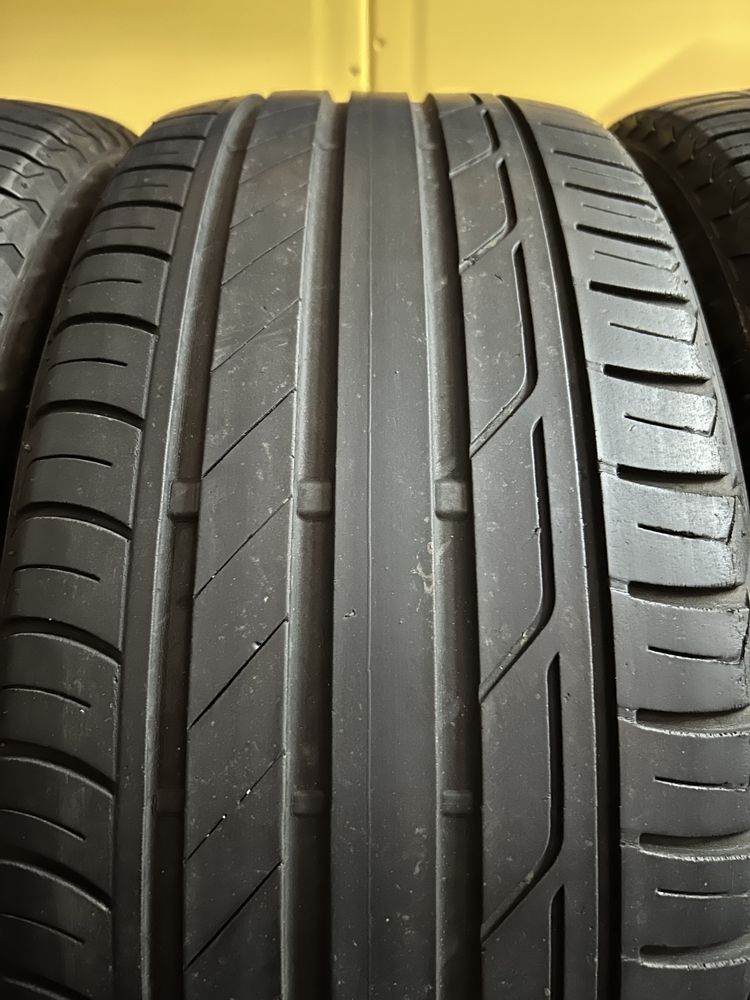 4 x Bridgestone. 215/50 R18.   600zl./4szt.