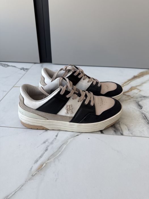 Продам красовки Tommy Hilfiger