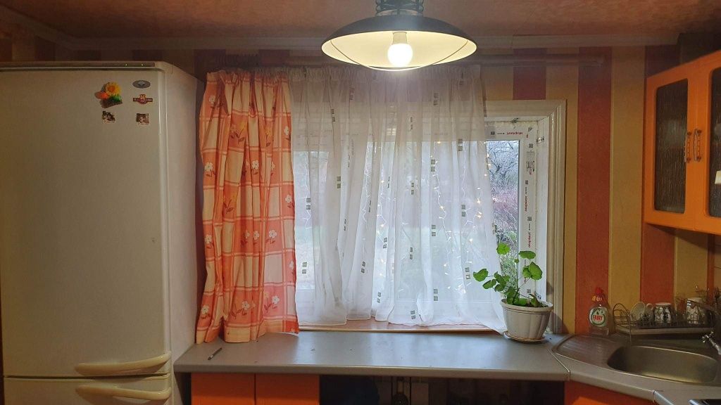 Оренда будинку подобово  з лазнєю поряд з сосновим лісом та річкою пор
