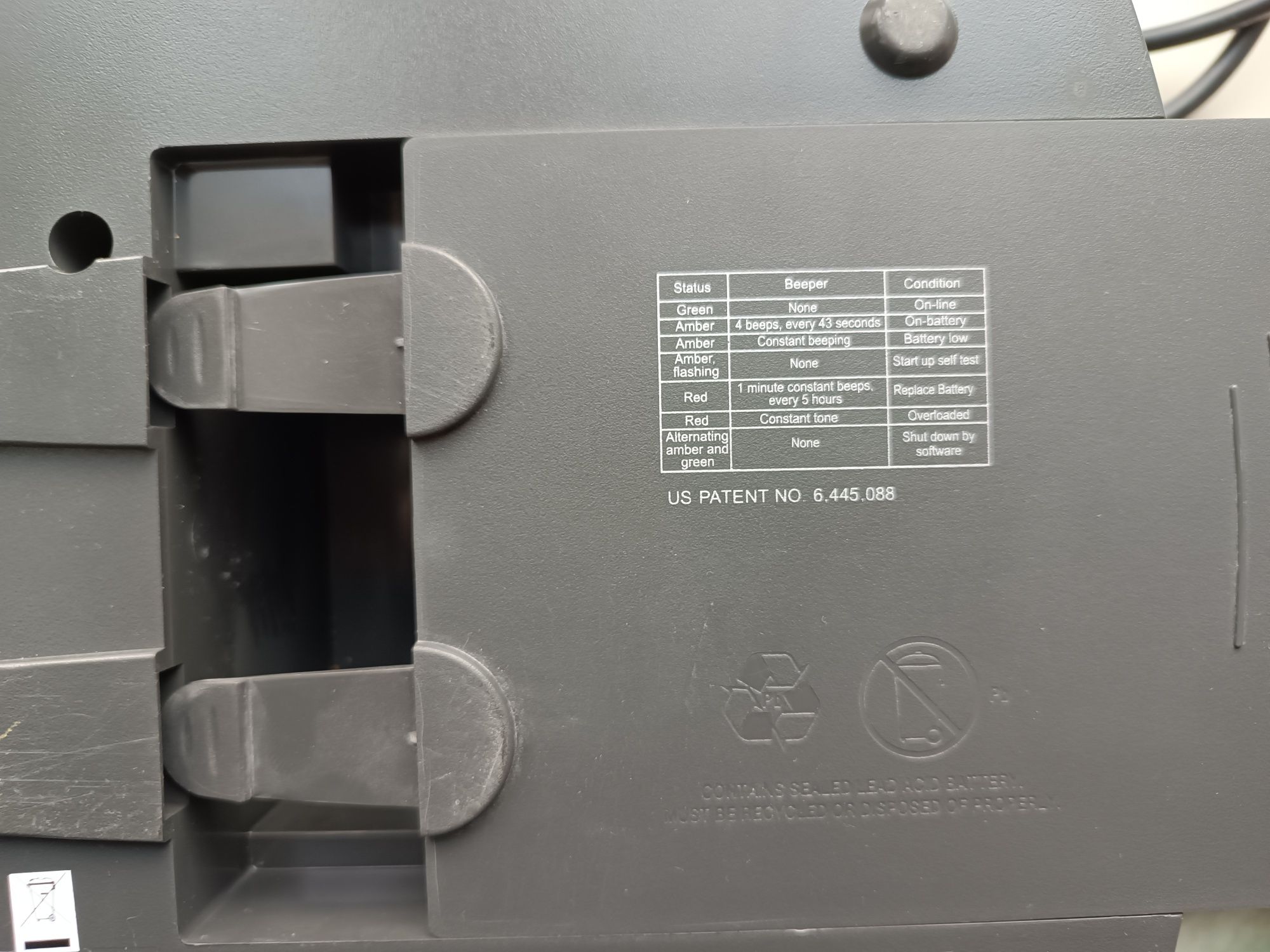 ДБЖ APC Back-UPS ES 525VA (BE525-RS)