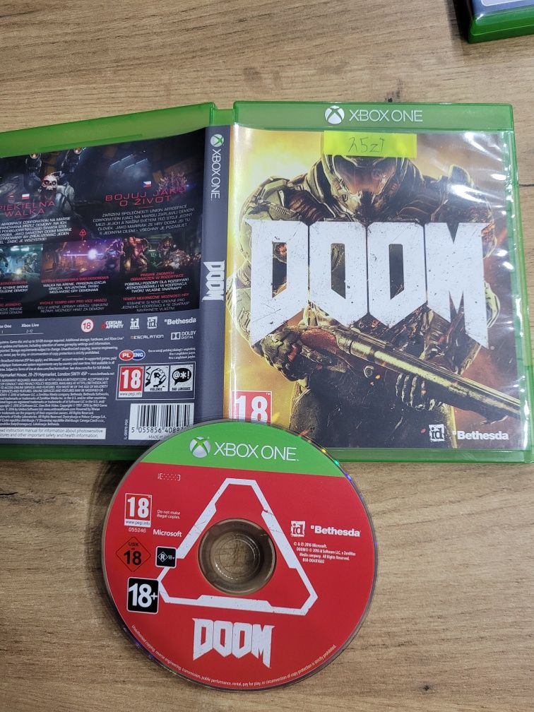 Gra na Xbox One "DOOM"