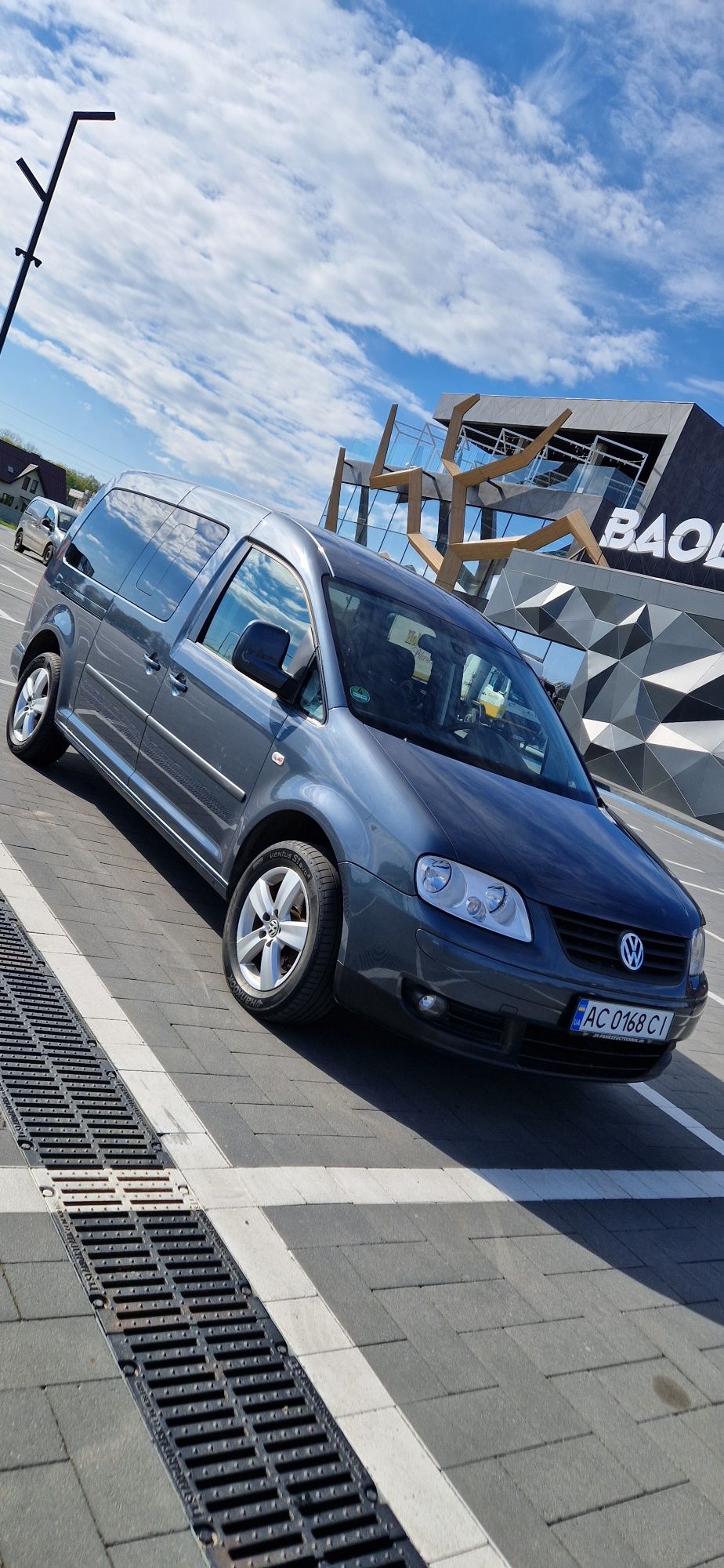 VW Caddy 7 місний Оригінальний пасажир