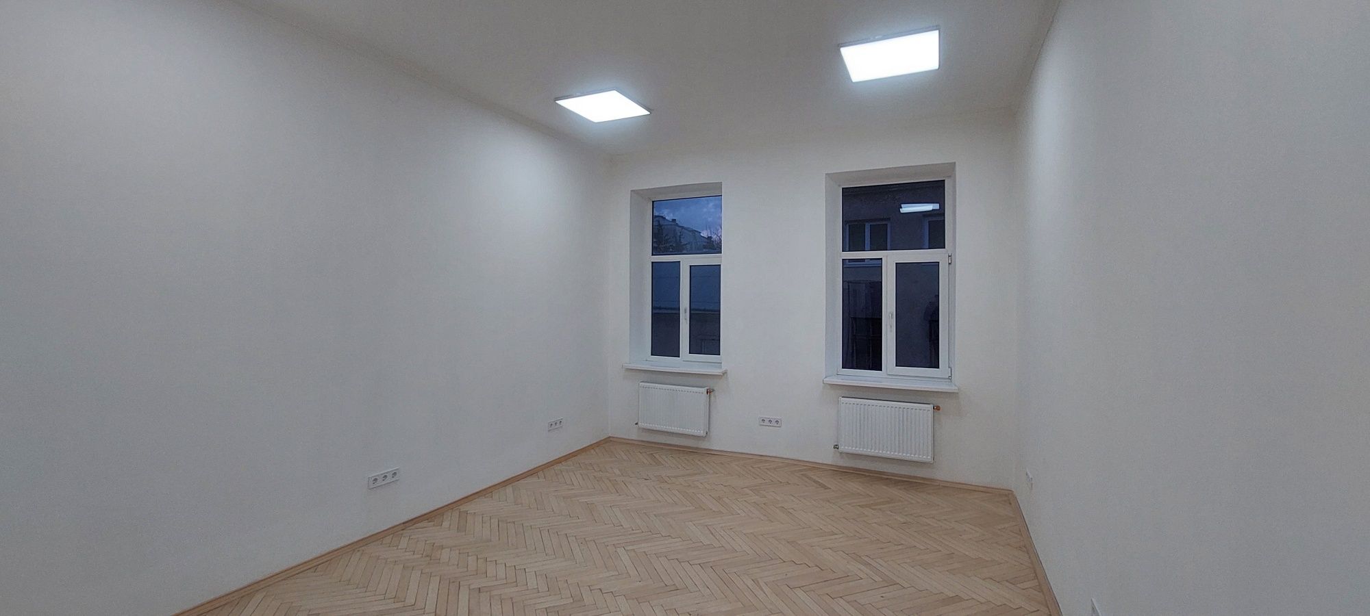 Нежитлова будівля в оренду в центрі Львова на 14 кабінетів, 488,7 м2.