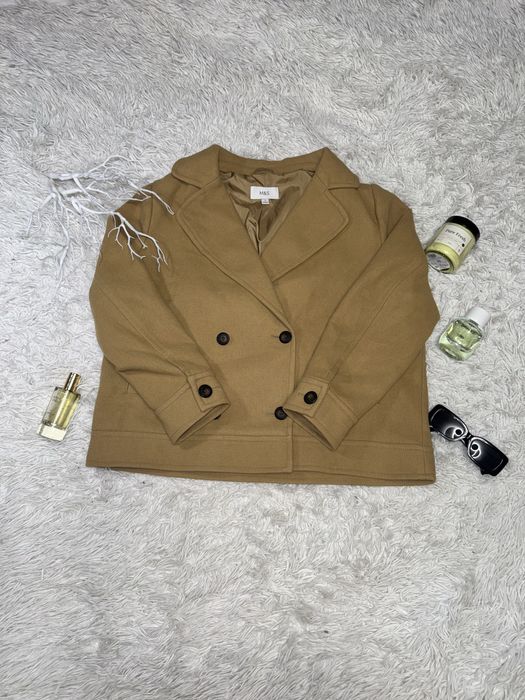 Трендова курточка M&S