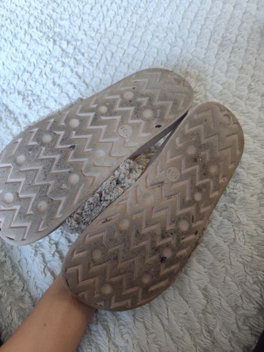 Buty kapcie damskie futerko używane