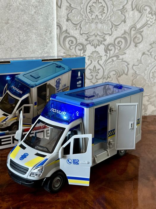 Машина поліція інерційна . Поліцейська машинка