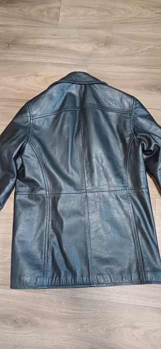 Шкіряна плащ куртка