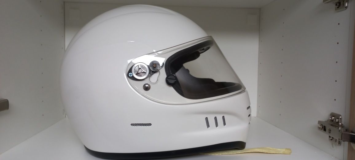 Capacete competição Bandit S-2k (portes incluidos)