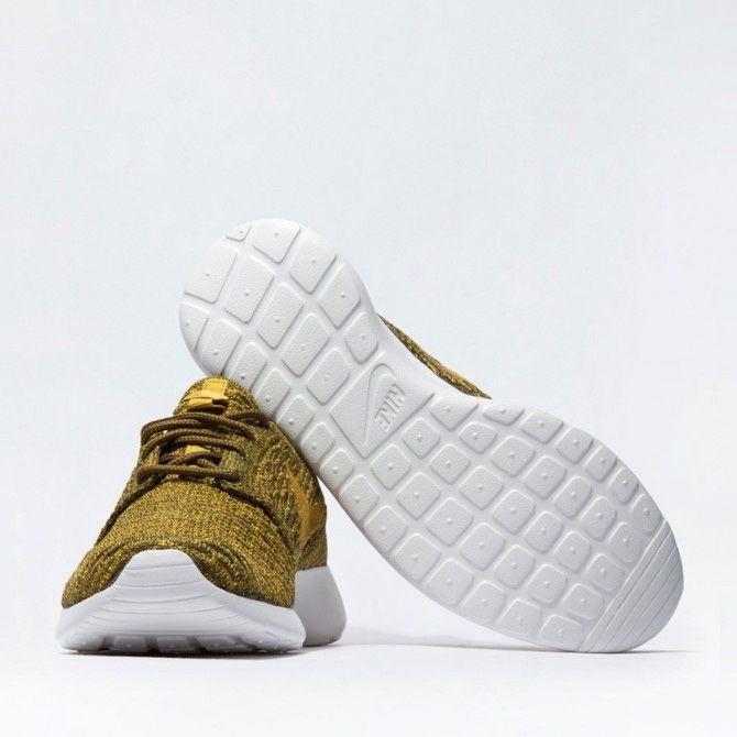 Nike Roshe One Flyknit roz.43 28 cm W-wa