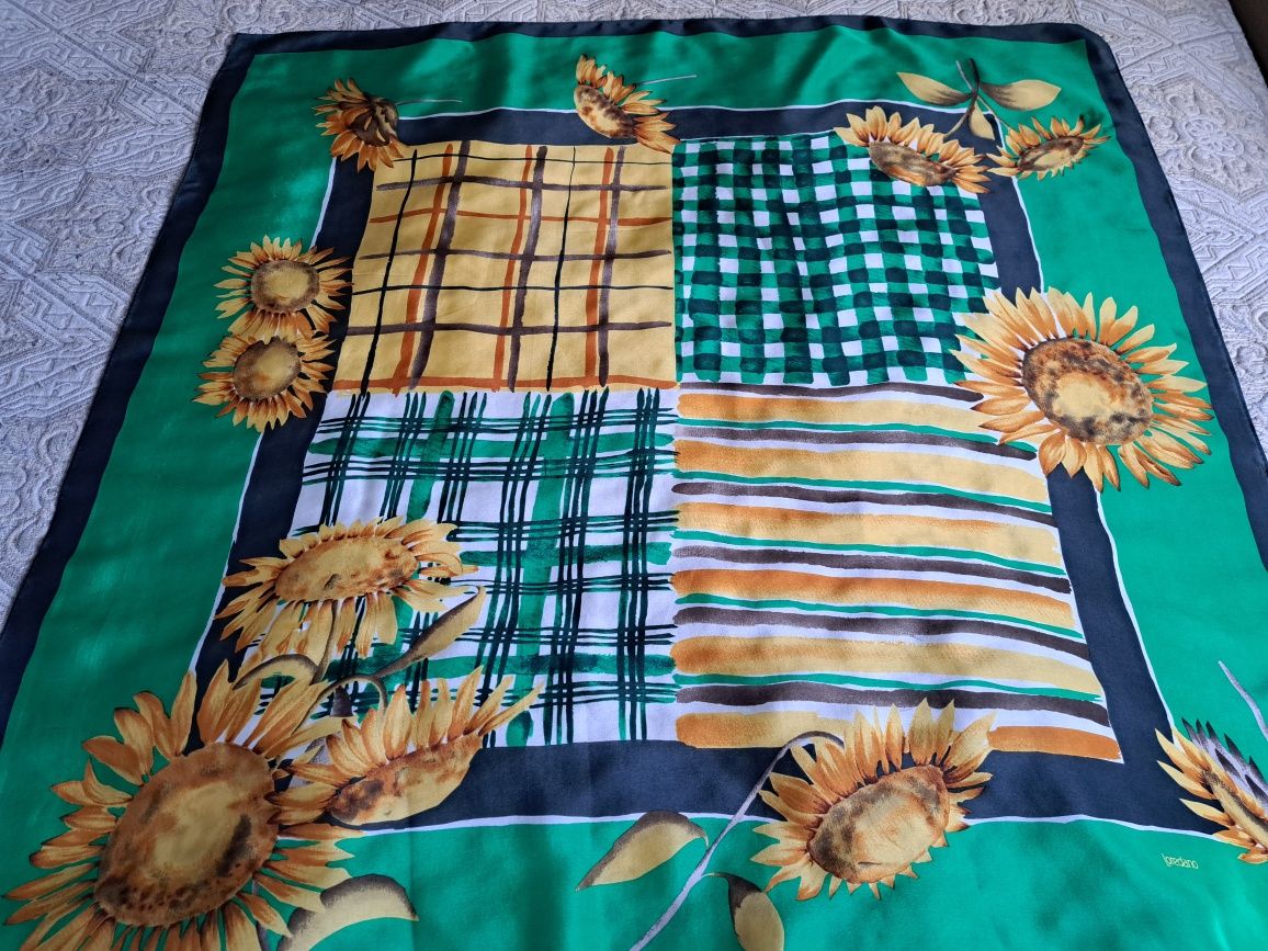 Silk Scarf Квіти. Винтаж.