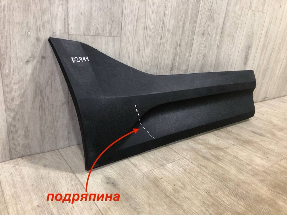 Дверь задняя правая Volvo XC40 ( 2017 - 2023 г) Молдинг накладка двери