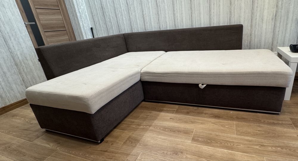 Диван кутовий великий