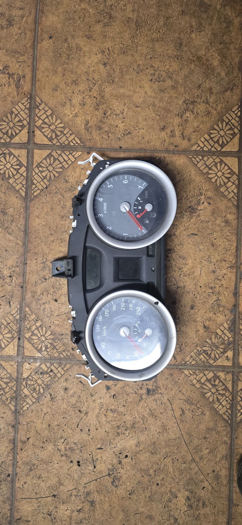 Licznik zegary Renault Megane II 1.9 2002r  82002  92072