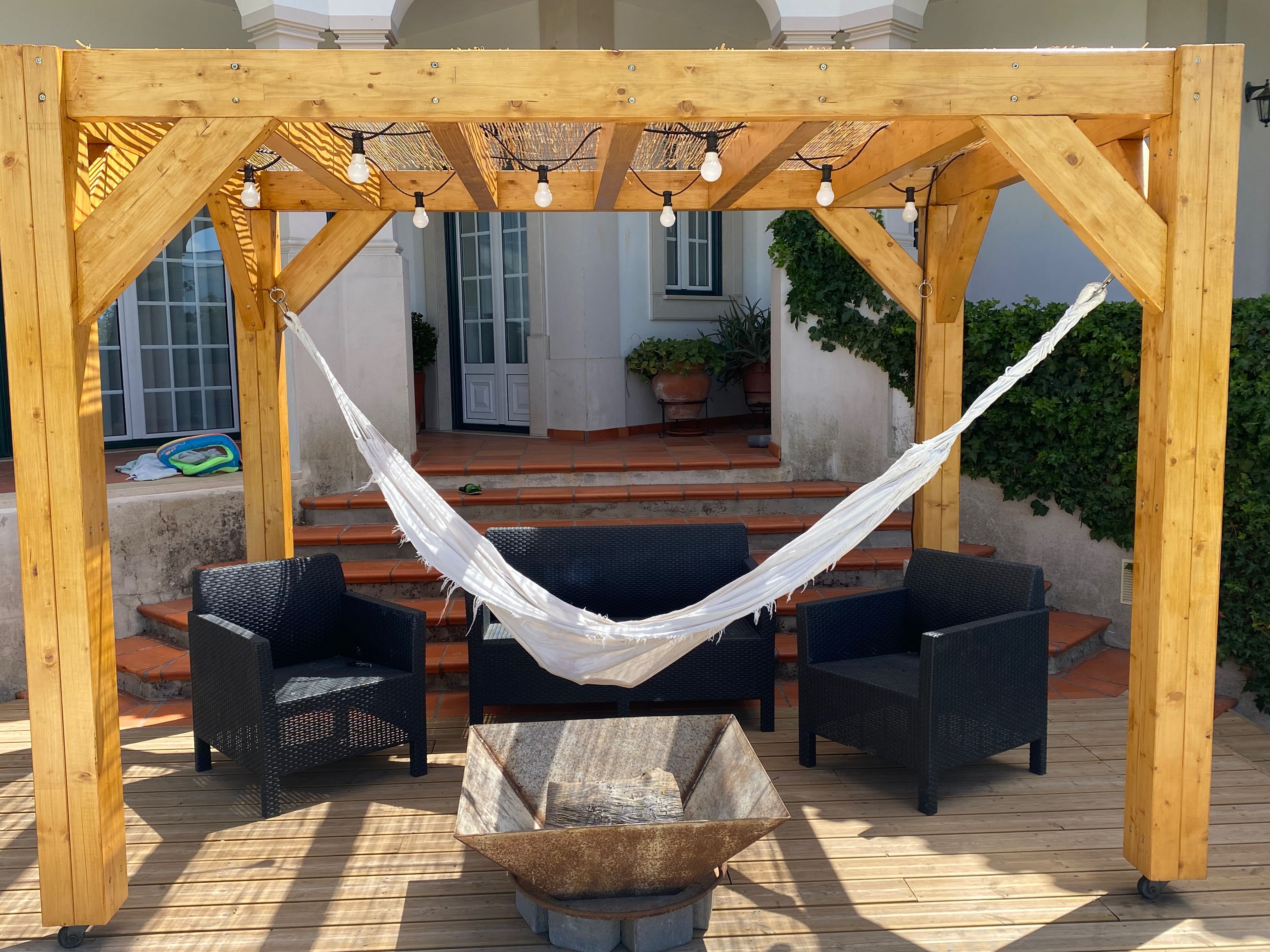 Pérgola em madeira - jardim