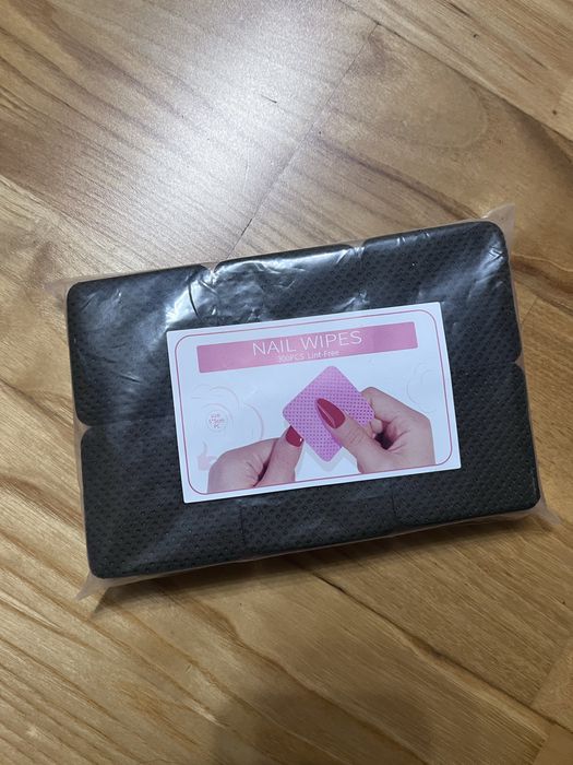 Chusteczki waciki do paznokci bezpyłowe czarne 300 szt