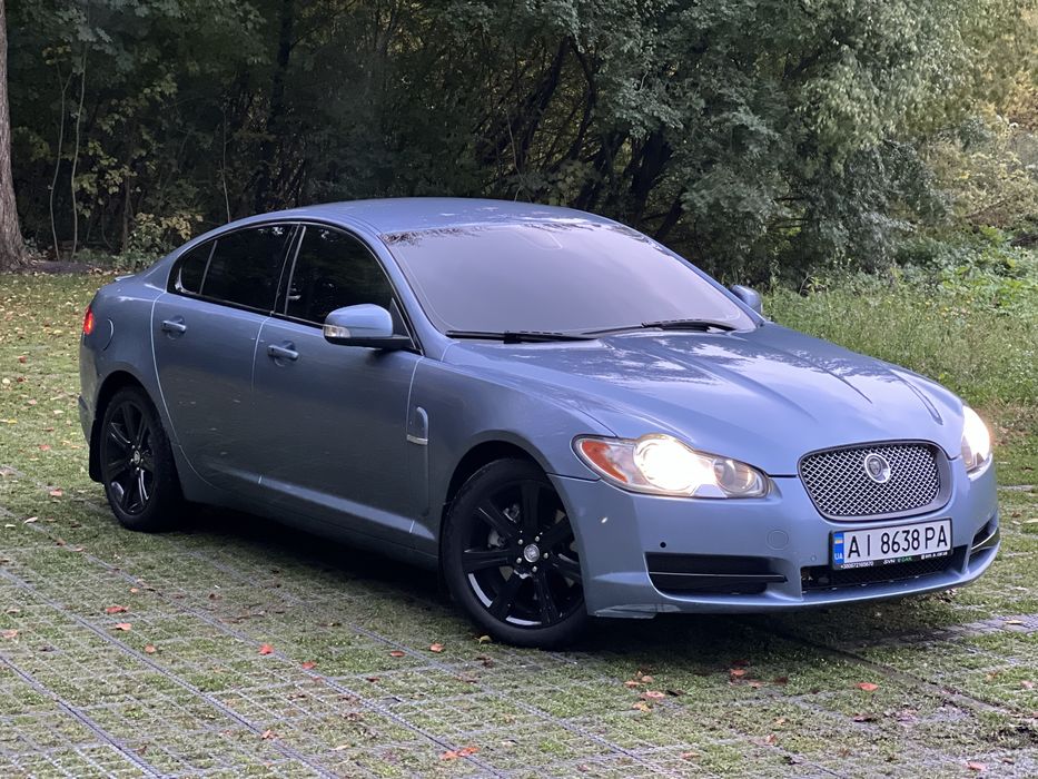 Jaguar Xf 2008 року