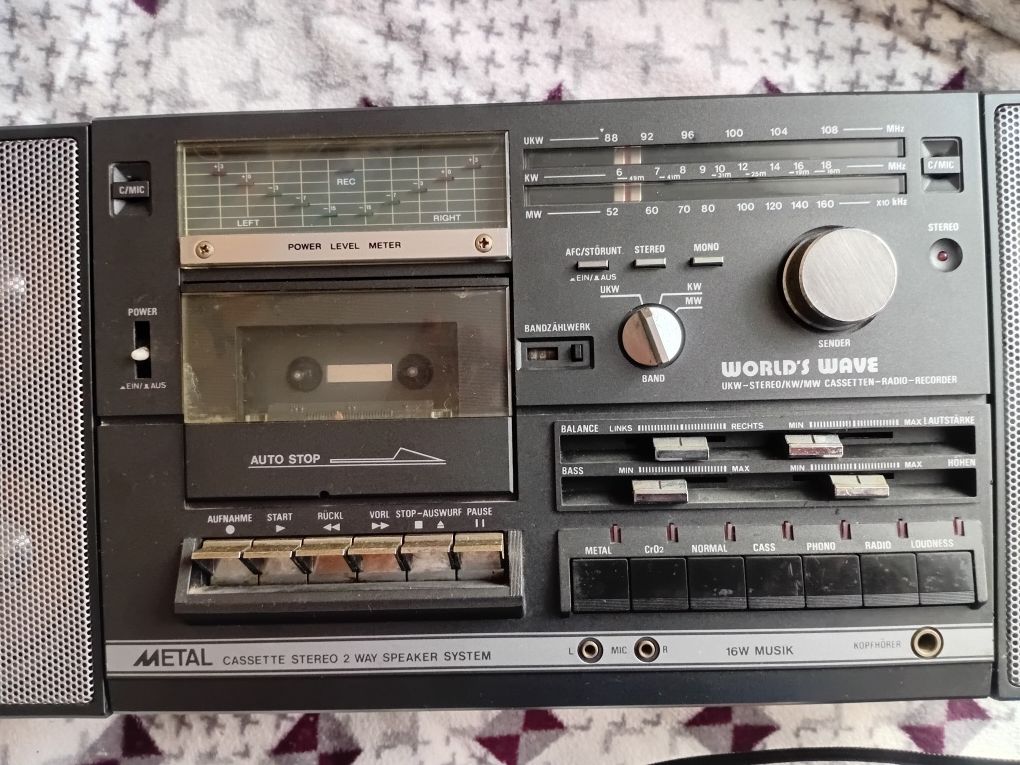 Radiomagnetofon Worlds Wave TM380