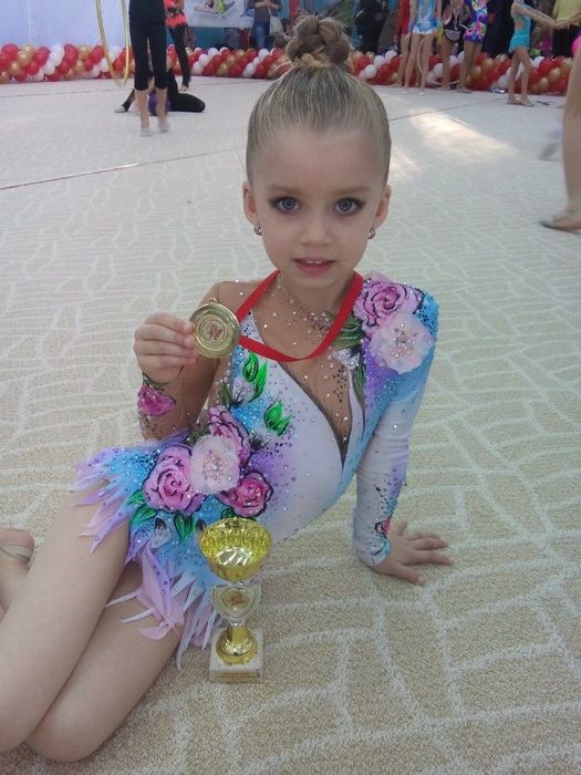 Купальник для художньої гімнастики