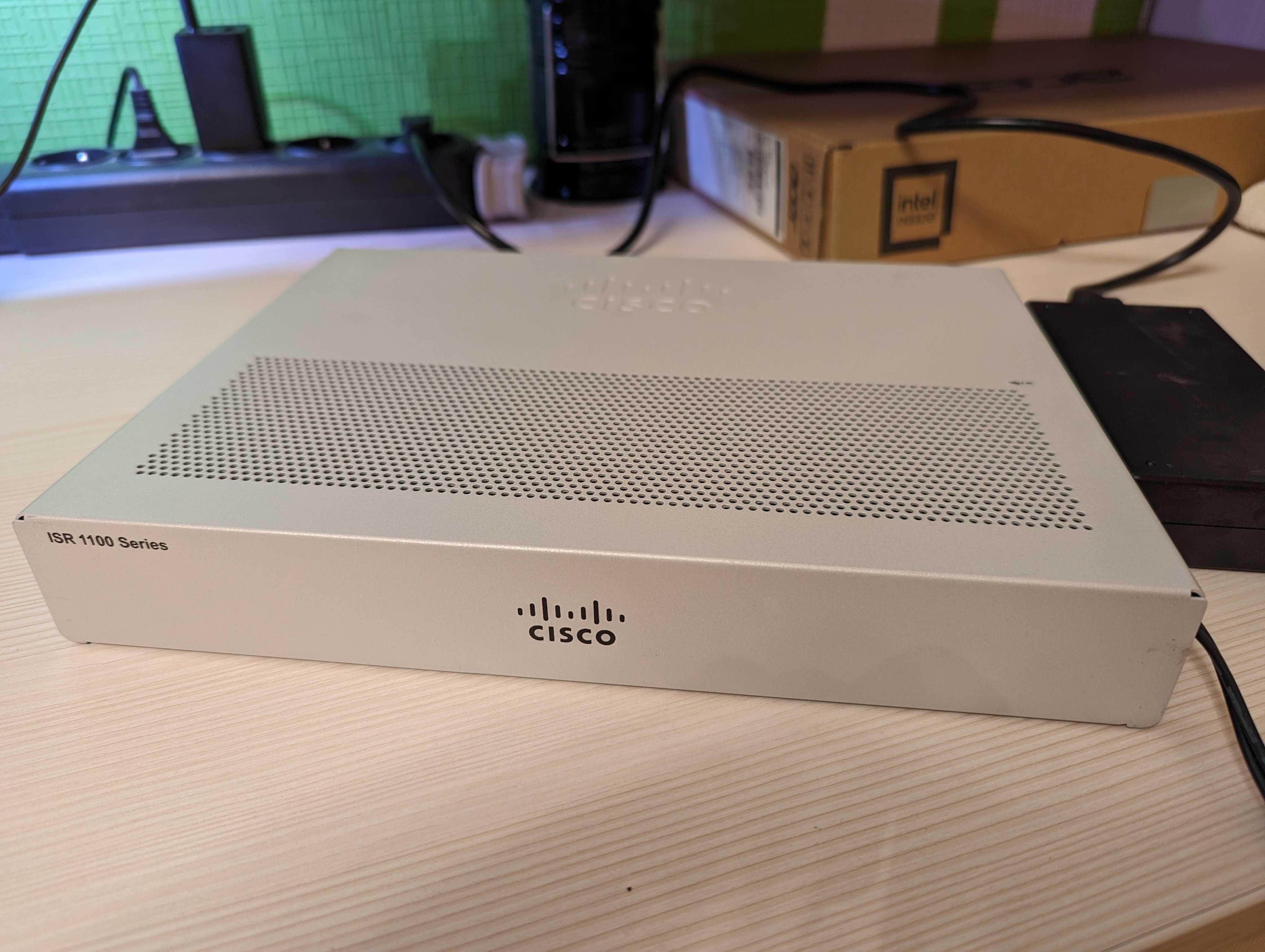 Маршрутизатор Cisco C1121-8P SEC