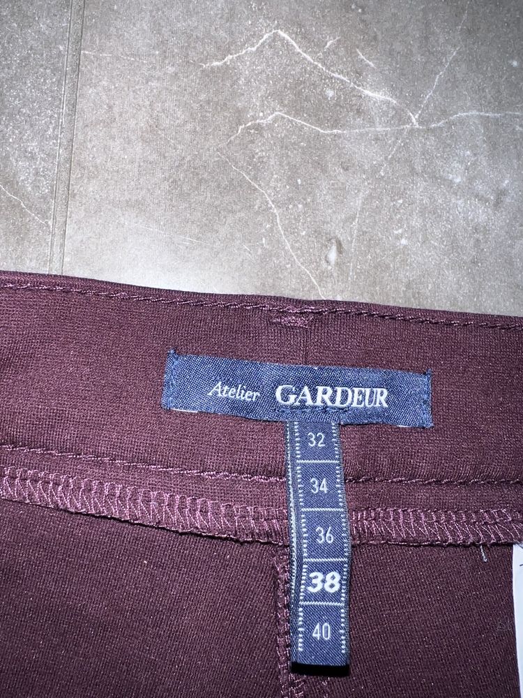Ekskluzywne Spodnie Atelier Gardeur rozm. 38