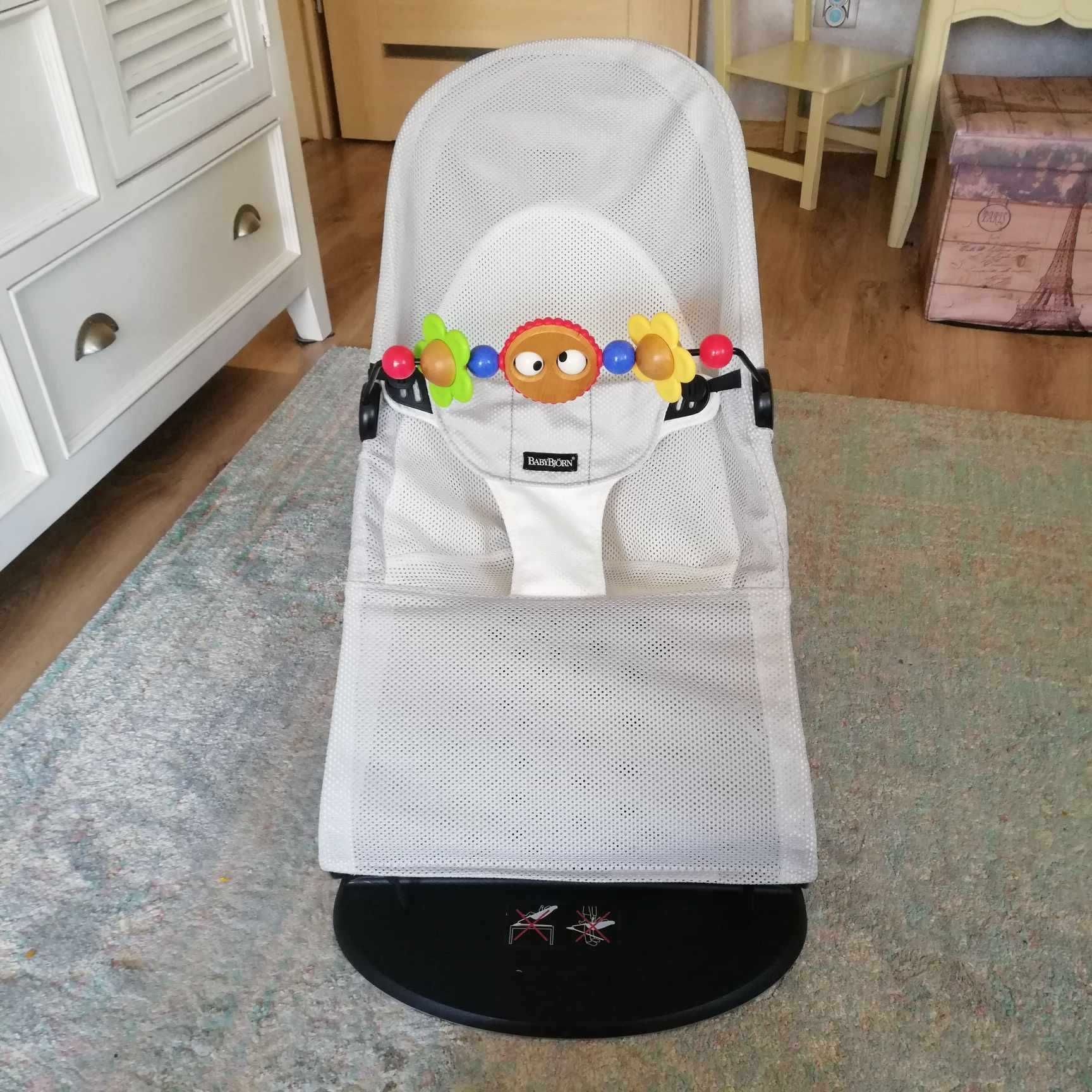 Babybjorn mesh leżaczek plus pałąk/ zabawka .Nowy 1000zl!
