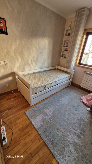 Vendo cama solteiro tipo estúdio com dois colchões