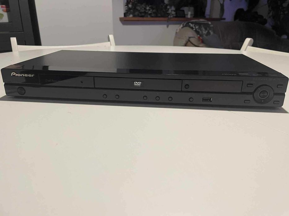 Odtwarzacz DVD Pionier DV-420V