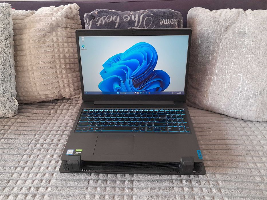 Laptop Gamingowy Lenovo /  GTX 1650 / Core i5 9th / SSD 512GB