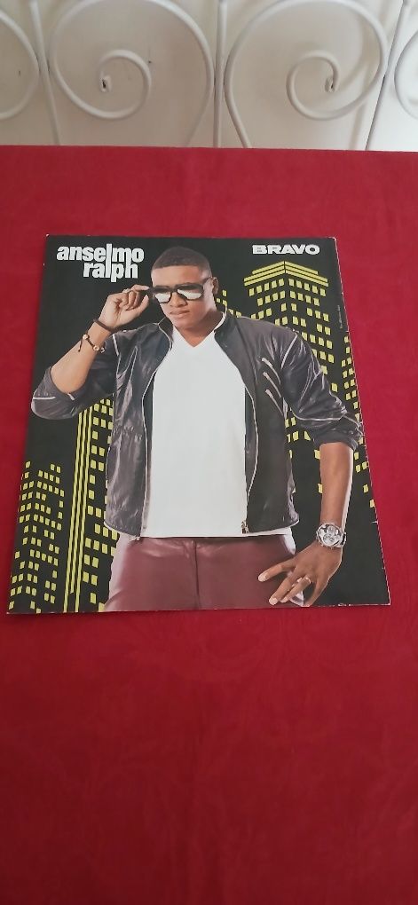 Poster Selena Gomez/Anselmo Ralph, novo
