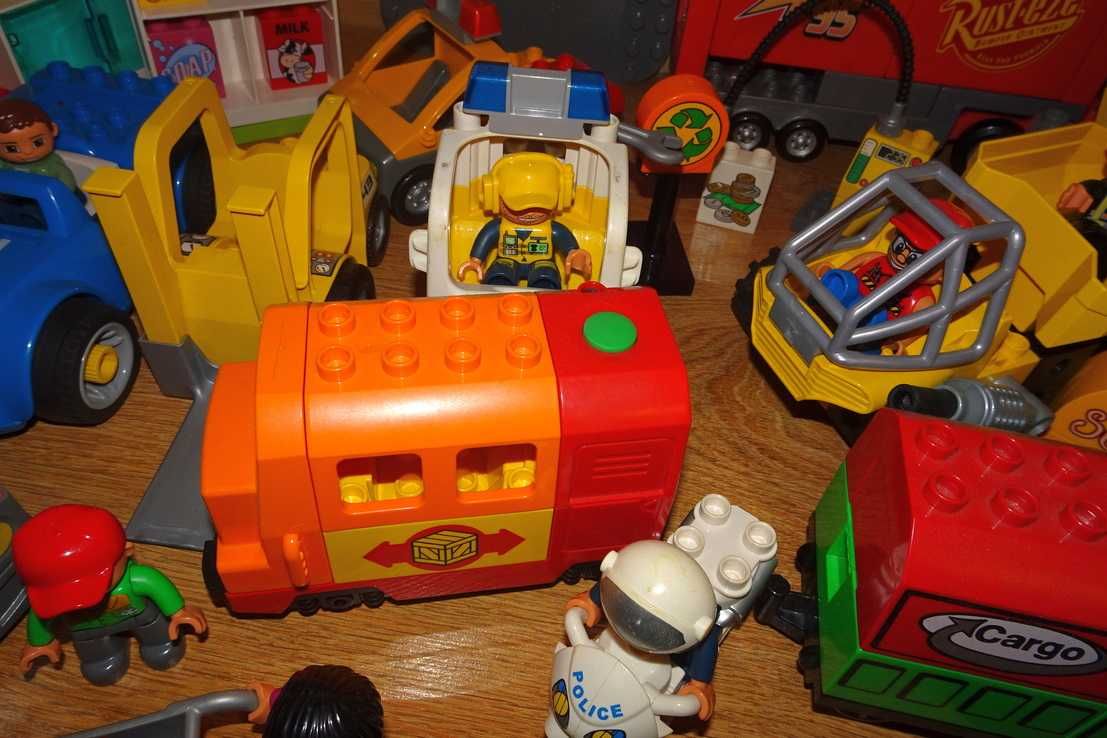 Mix Lego Duplo okazja lokomotywa ciuchcia unikat pojazdy samochody