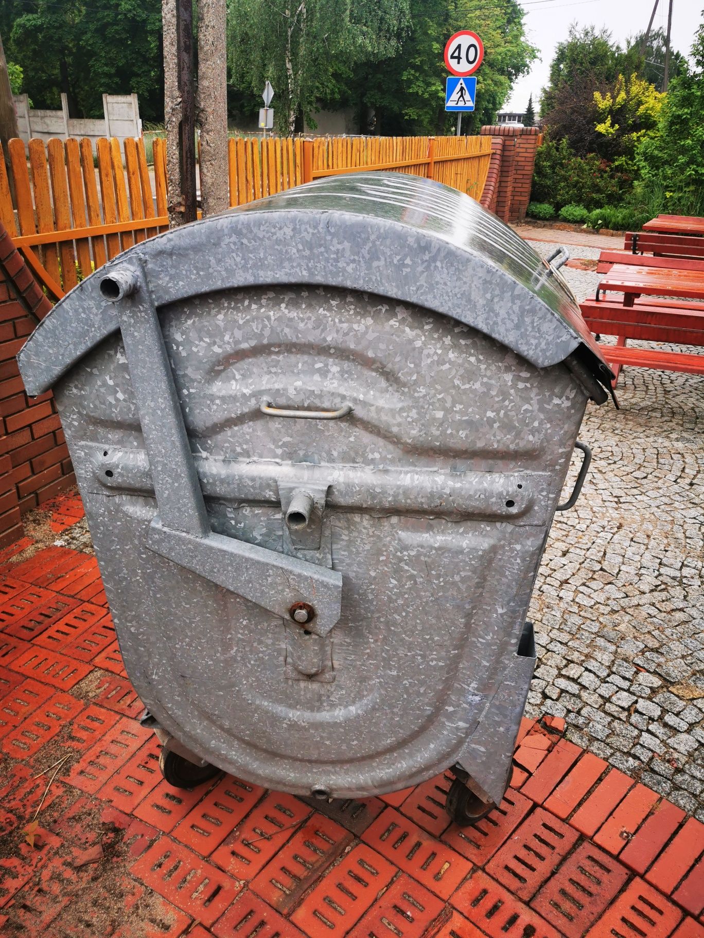 Pojemnik, kontener na odpady 1100l metalowy