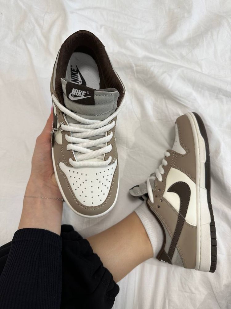 Nike SB Dunk Low Beige